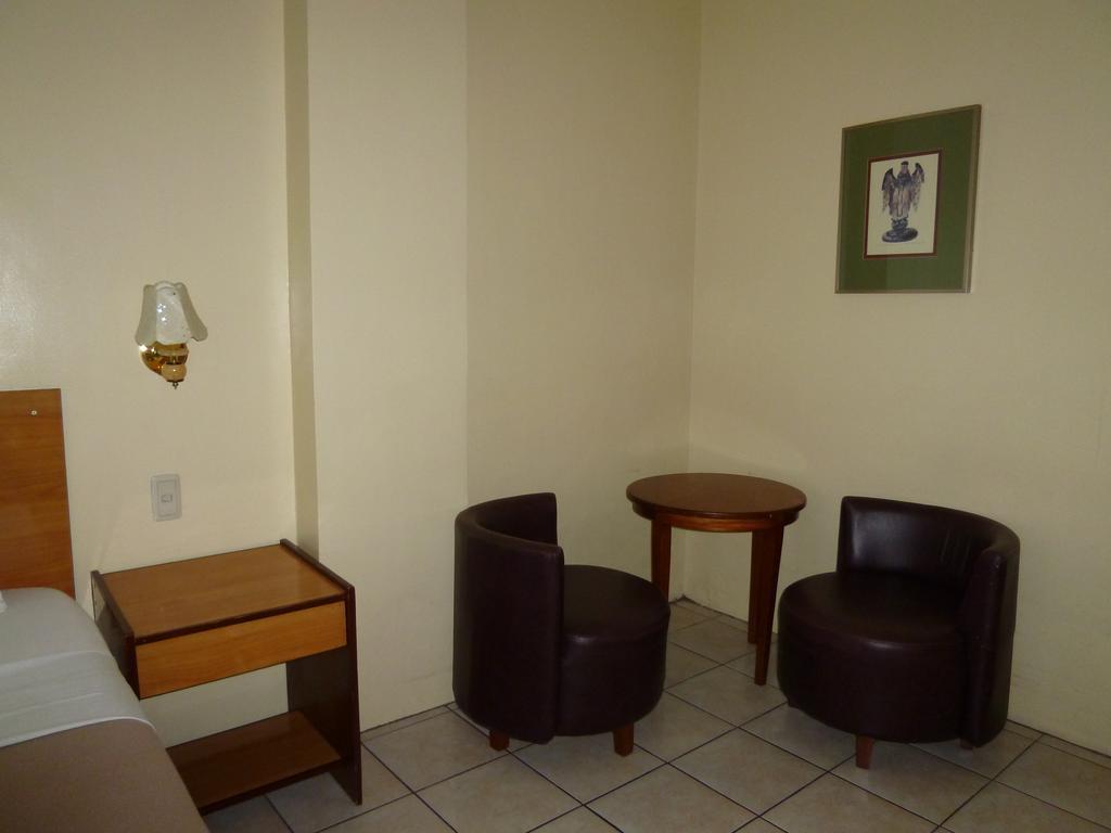 Sequoia Inn Davao City Rom bilde